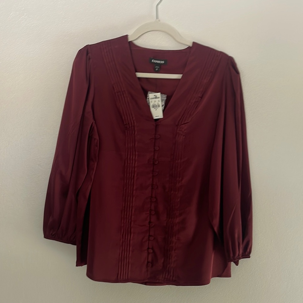 Express NWT maroon button up